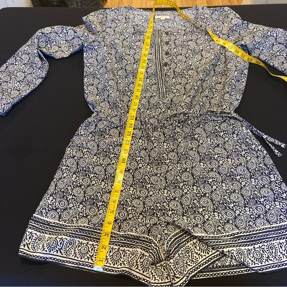 Ann Taylor Loft Aztec Long Sleeve Romper Sz 6 Navy Blue Geo Print Pockets - Picture 10 of 12
